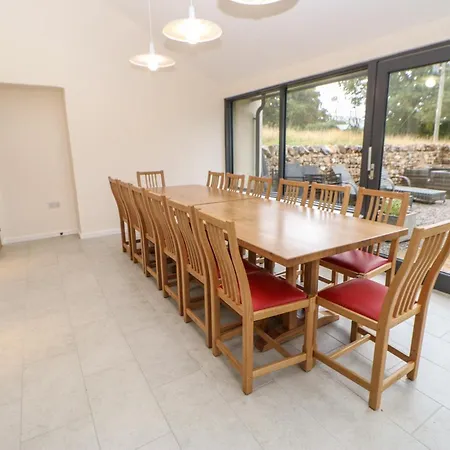 Brackenber House בית נופש *